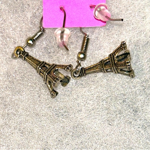 NWT buster punch  / gallery dept artist / luxury earrings hypoallergenic - Picture 2 of 4